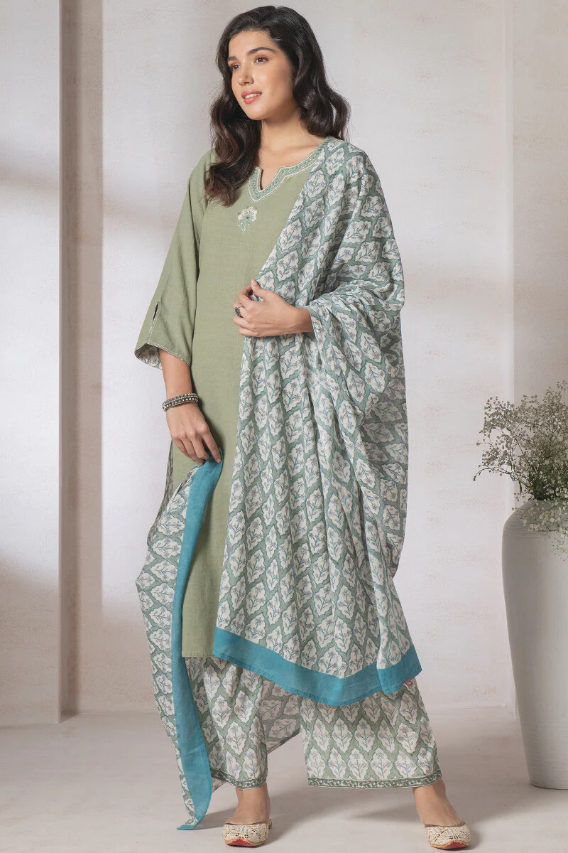 Naadirah Sarah Sanganeri Farsi - Image 3