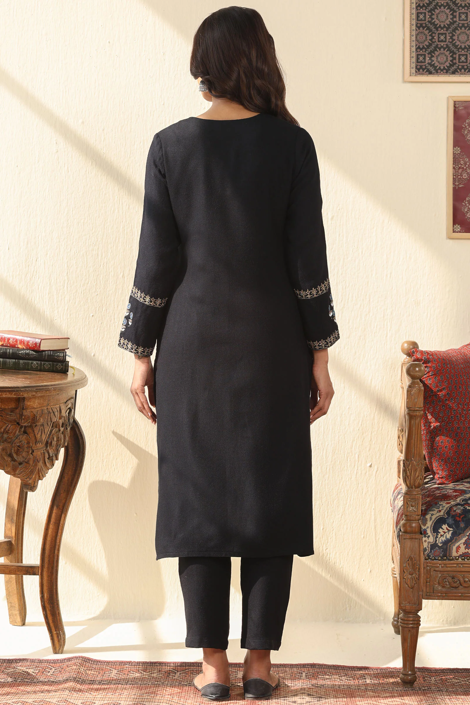 Naadirah Tazmeen Faux Wool Kurta - Image 7