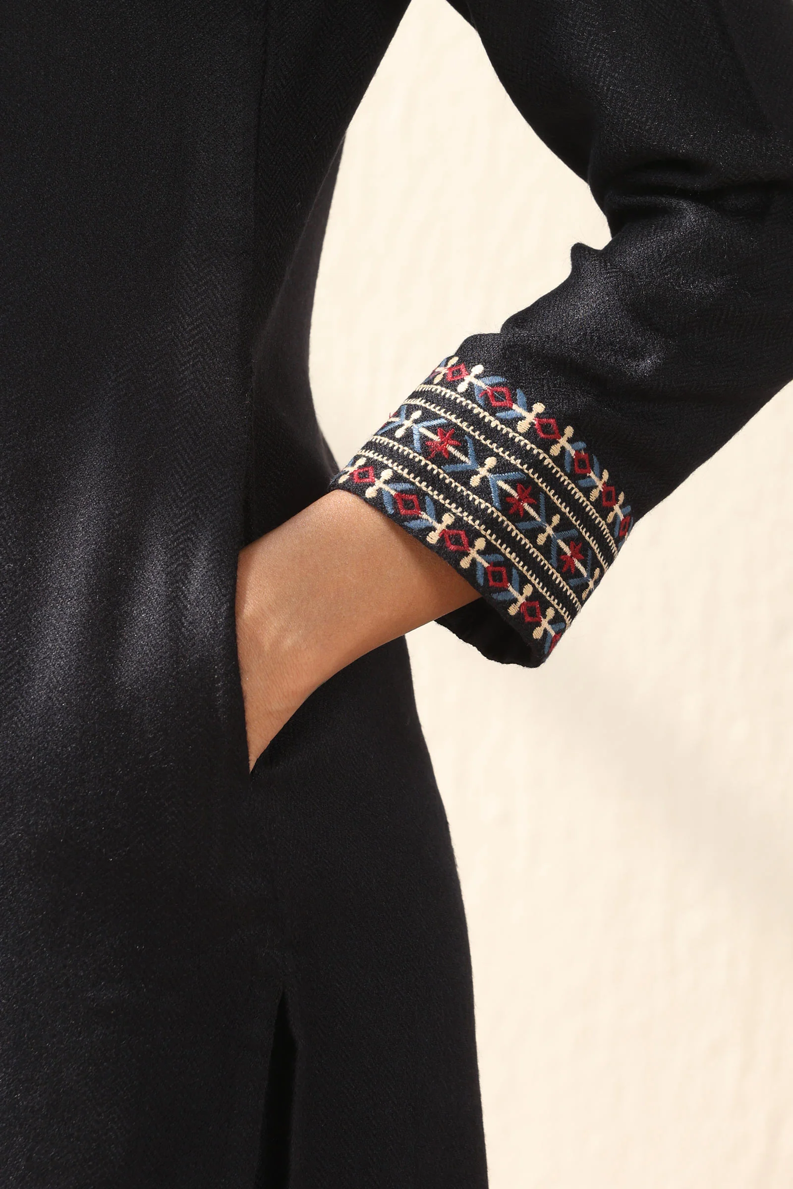 Naadirah Zarina Faux Wool Kurta - Image 5