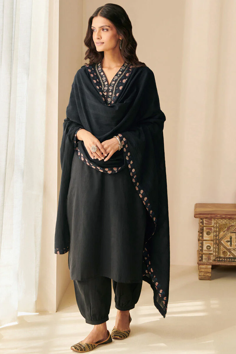 Naadirah Zoya Black Handloom Izhaar Pants - Image 3