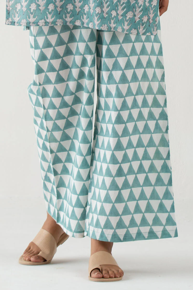 Nadiya Jia Pyjama Set - Image 4