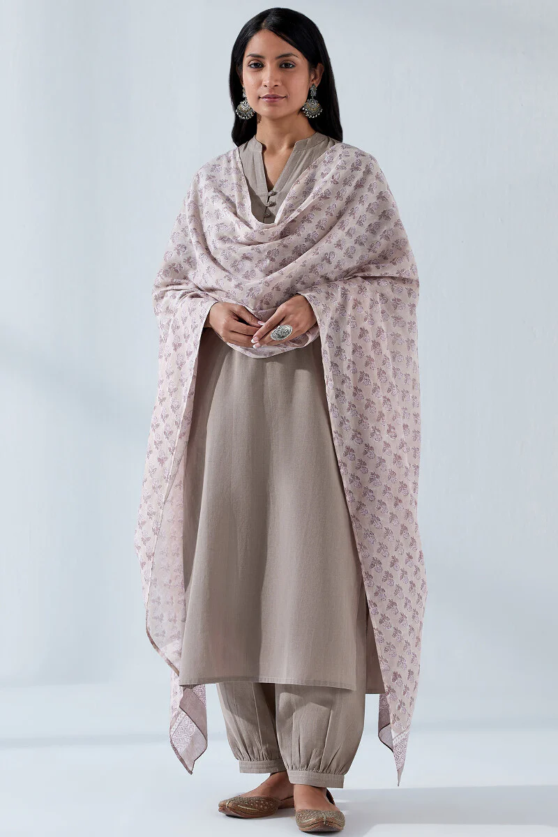 Nasrine Rehmat Beige Sanganeri Dupatta - Image 3