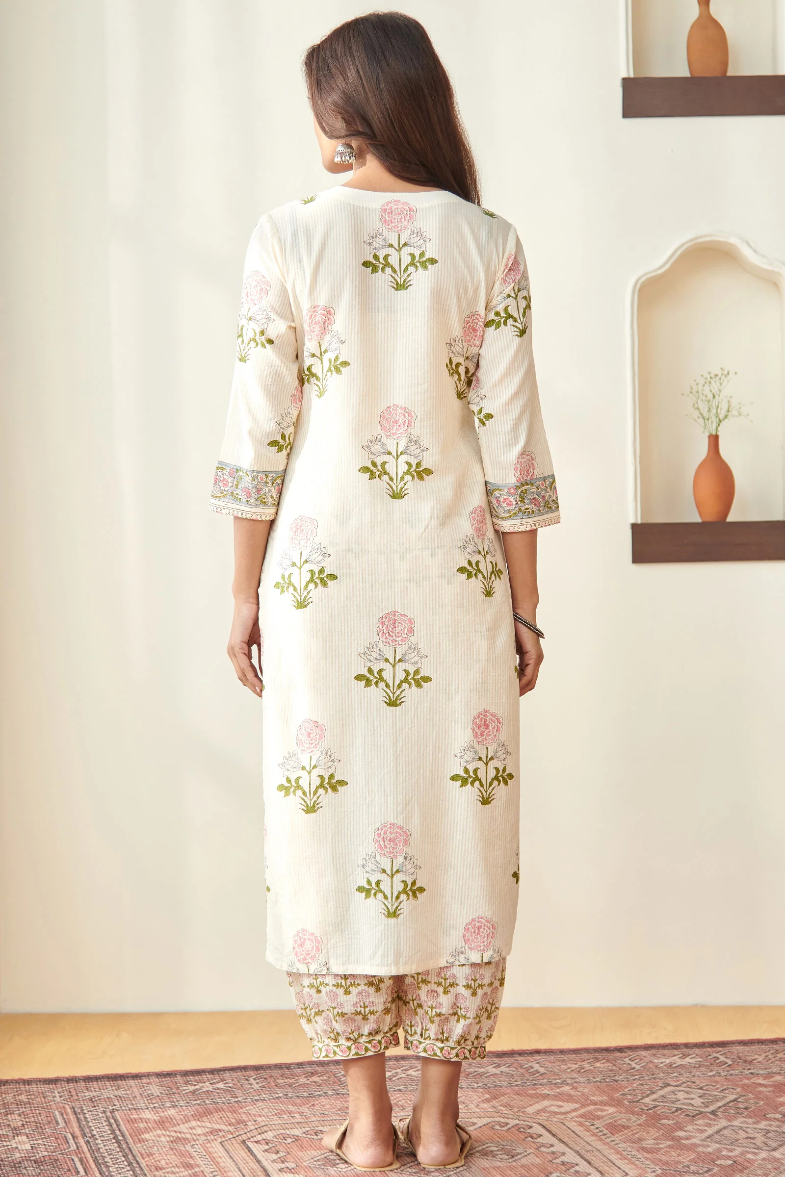 Surplus: Nasrine Saba Sanganeri Kurta - Image 9
