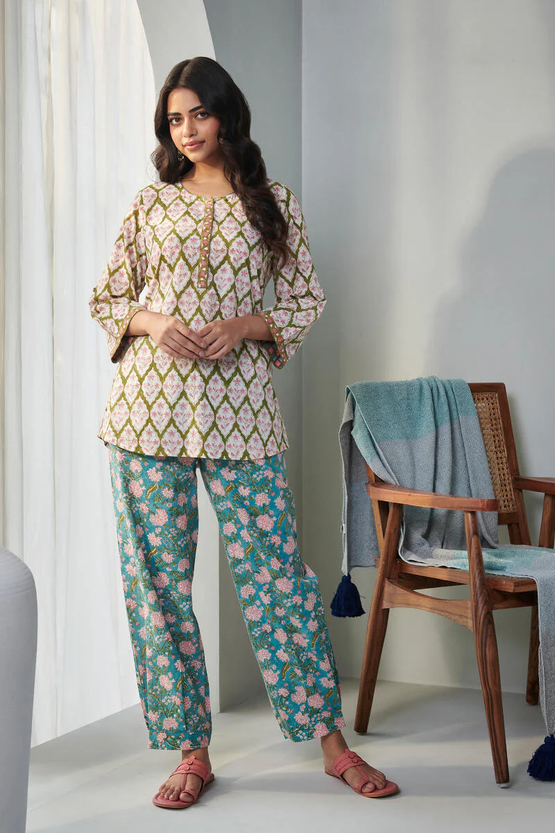 Nasrine Simar Sanganeri Pyjama Set - Image 3