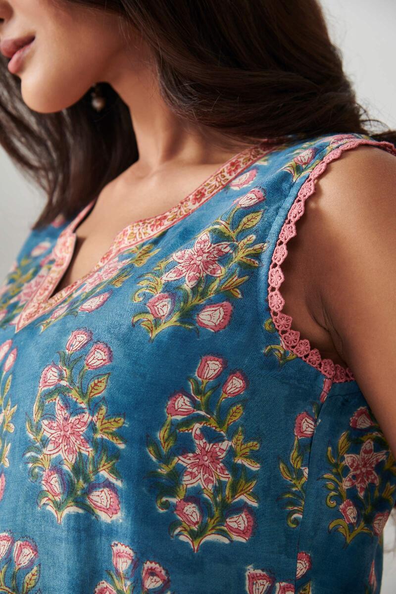 Nasrine Zahida Sanganeri Modal Kurta - Image 4