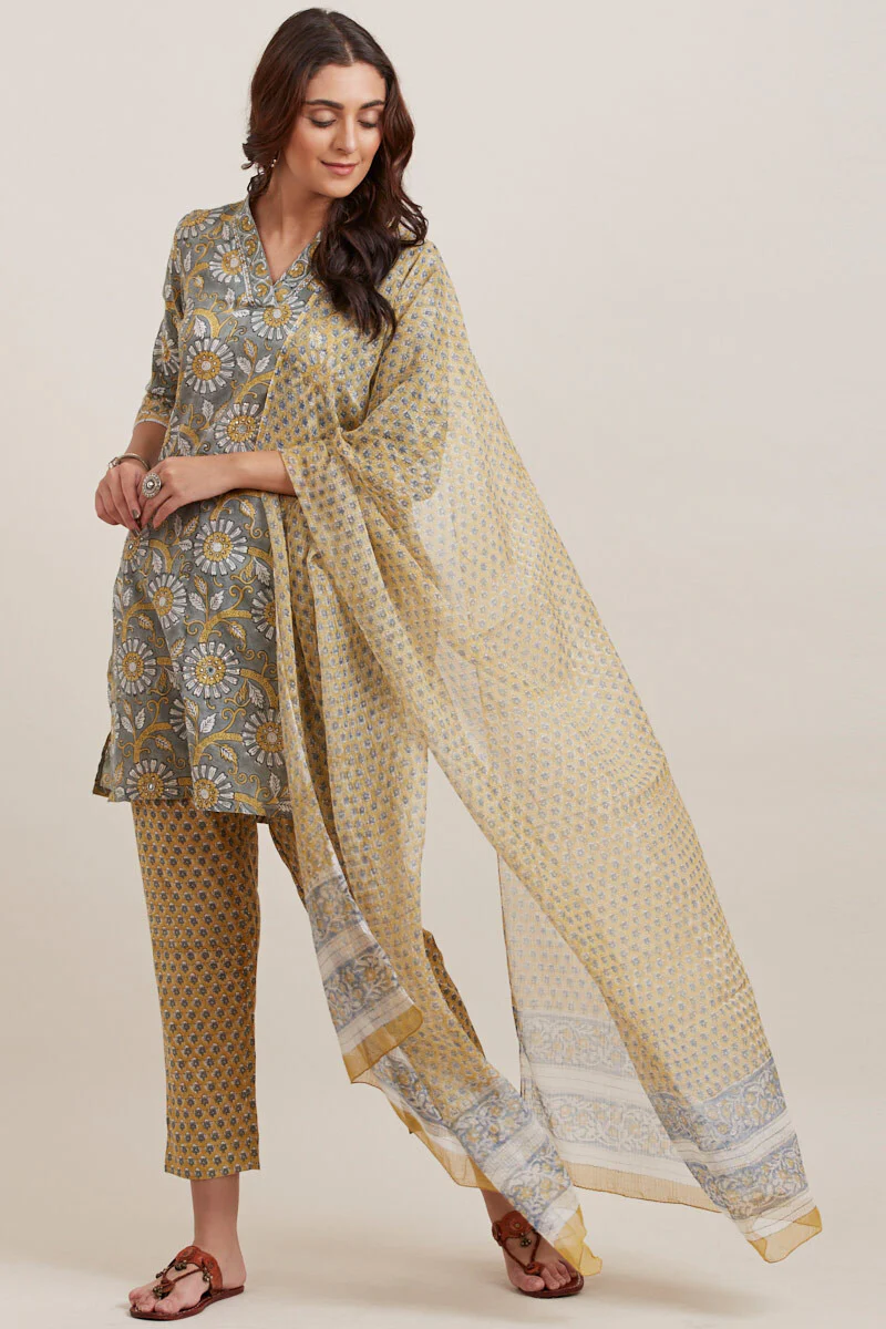 Nausheen Ruhi Short Kurta - Image 5