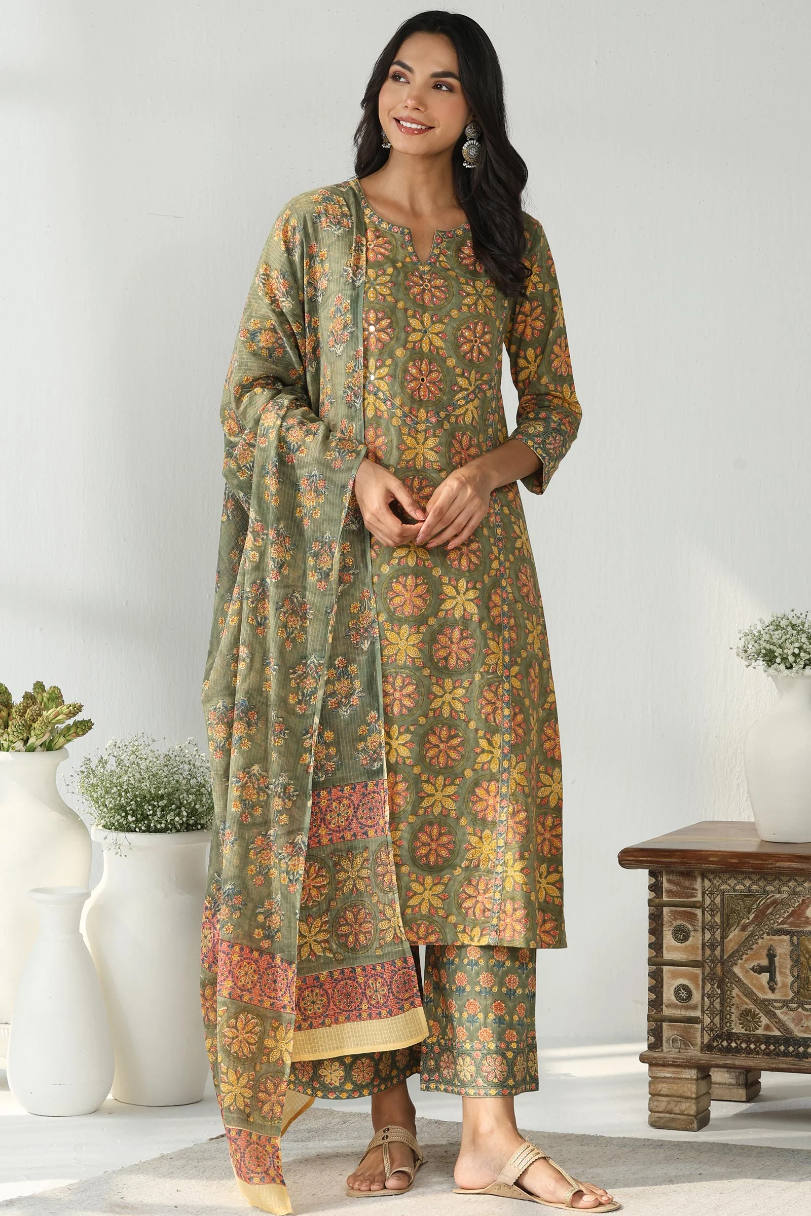 Nayanjal Gulshan Sanganeri Dupatta - Image 3