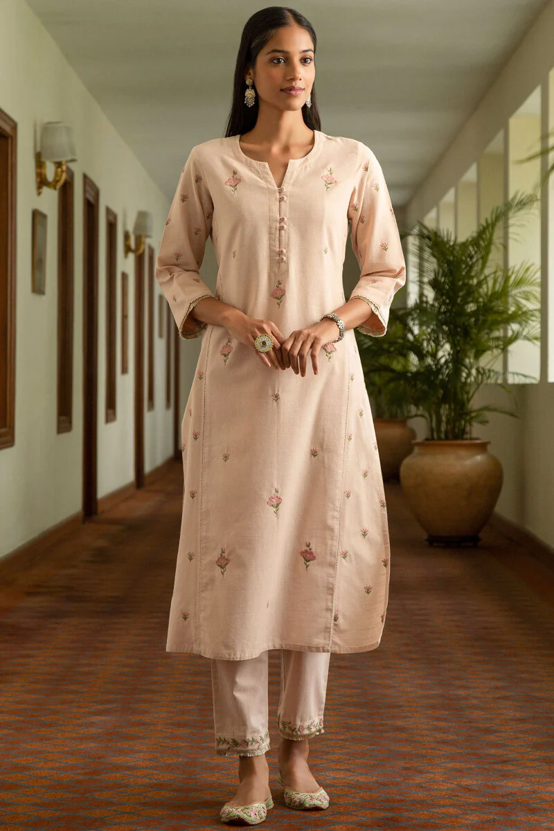 Nazm Mahnoor Handloom Kurta - Image 2