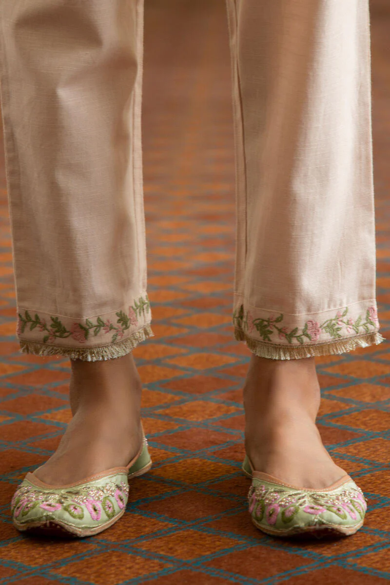 Nazm Mahnoor Handloom Narrow Pants - Image 4
