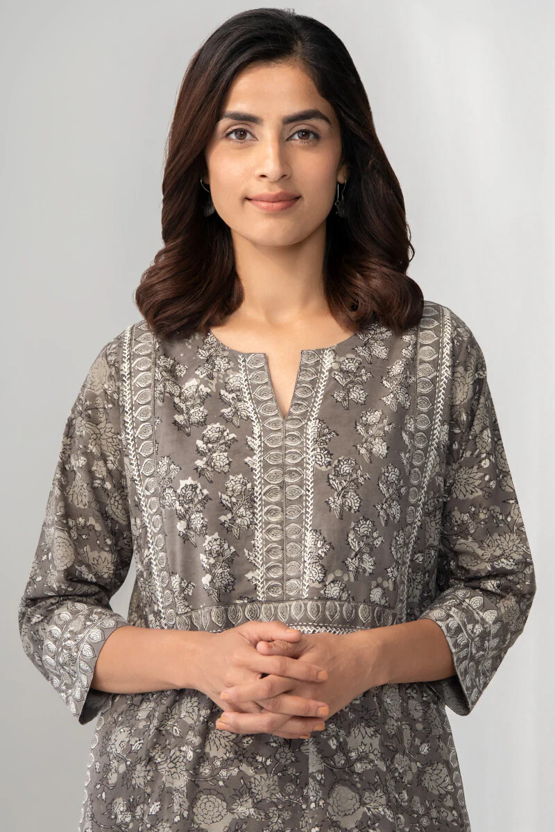 Nazm Parizad Dupatta