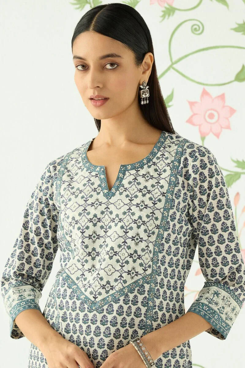 Surplus: Nazm Saira Sanganeri Kurta