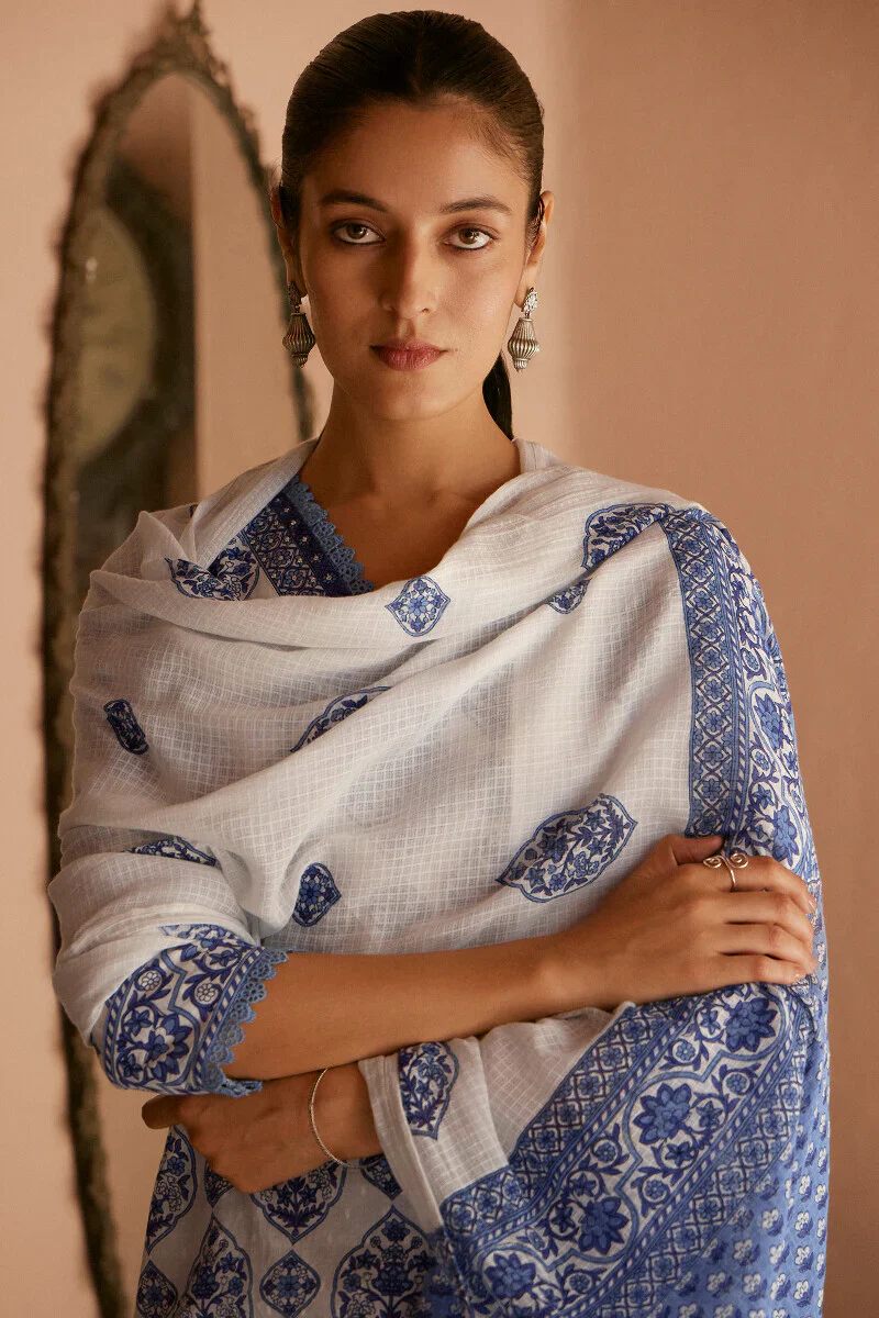 Surplus: Neelofar Dupatta