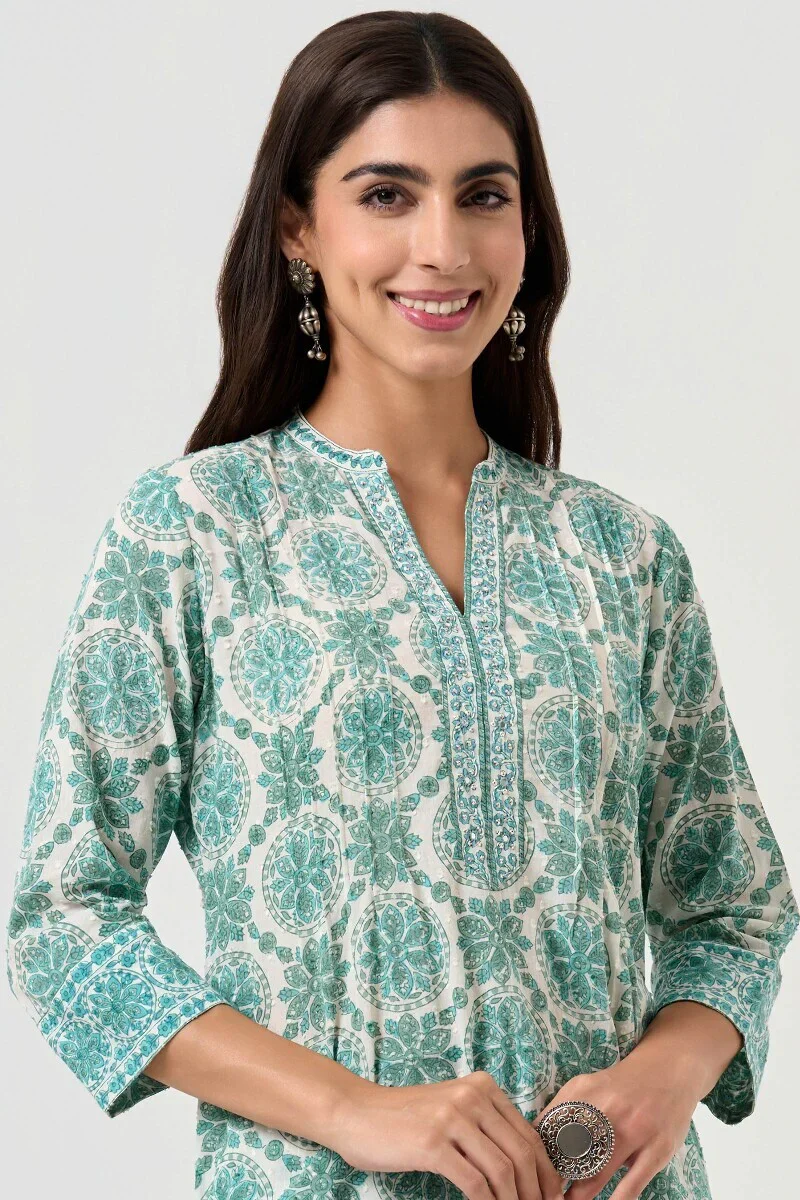 Surplus: Neelofar Rasia Sanganeri Kurta - Image 5