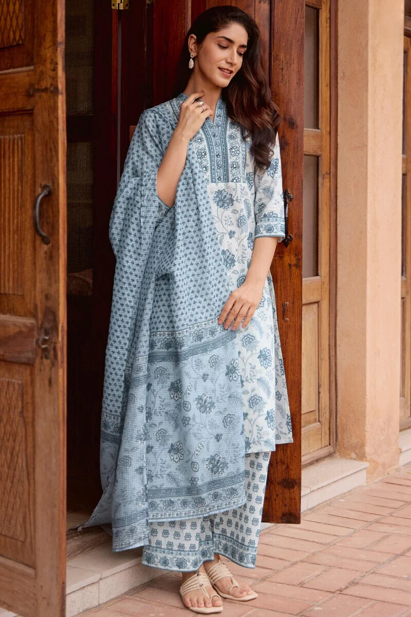 Neelofar Rumaisa Kurta - Image 4