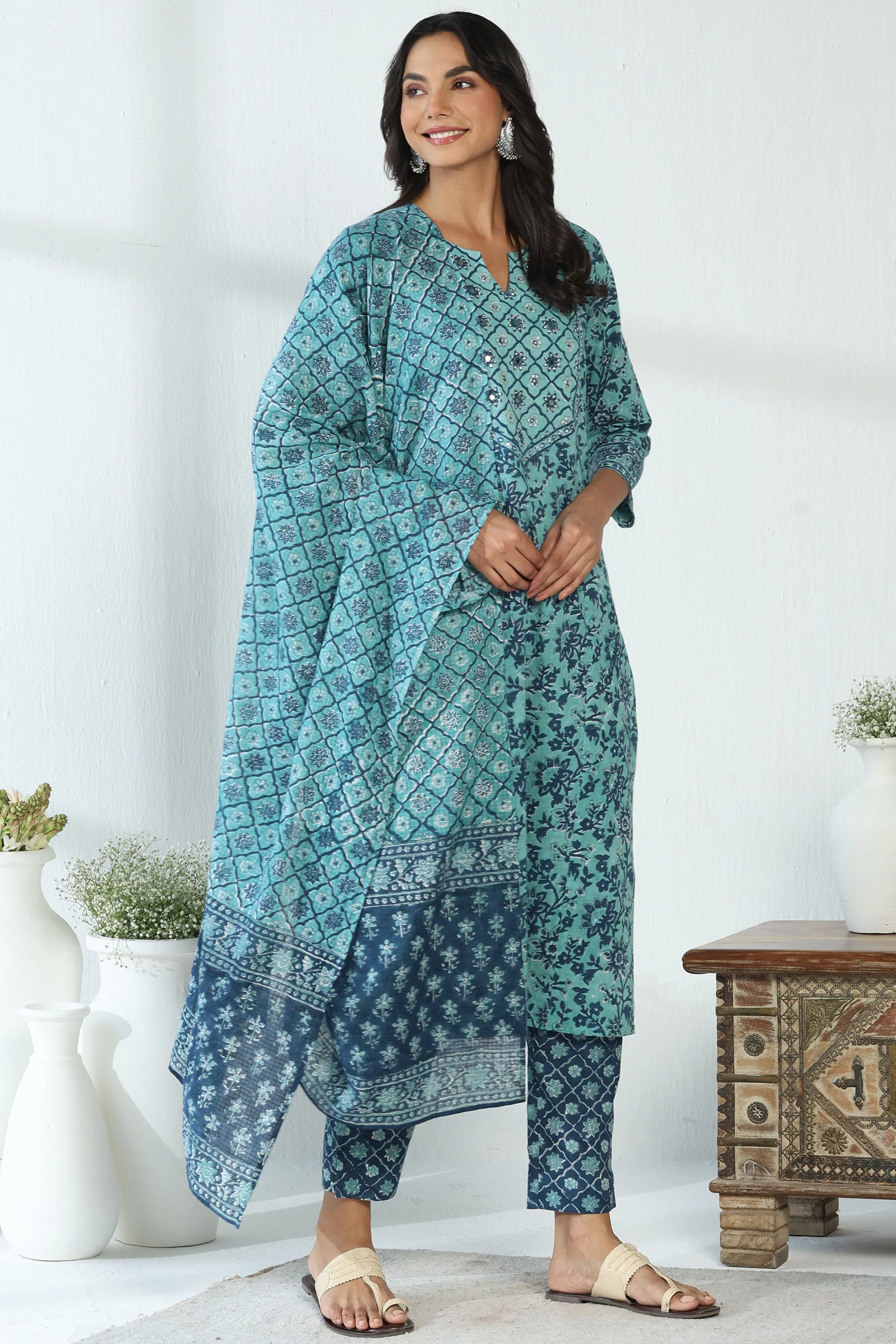 Neelofar Shirin Sanganeri Narrow Pants - Image 3