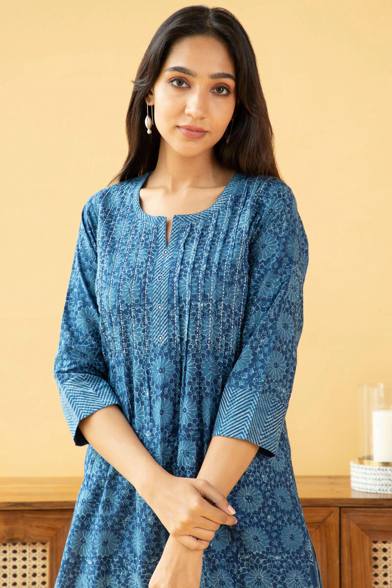 Noor Nazia Indigo Kurta - Image 5