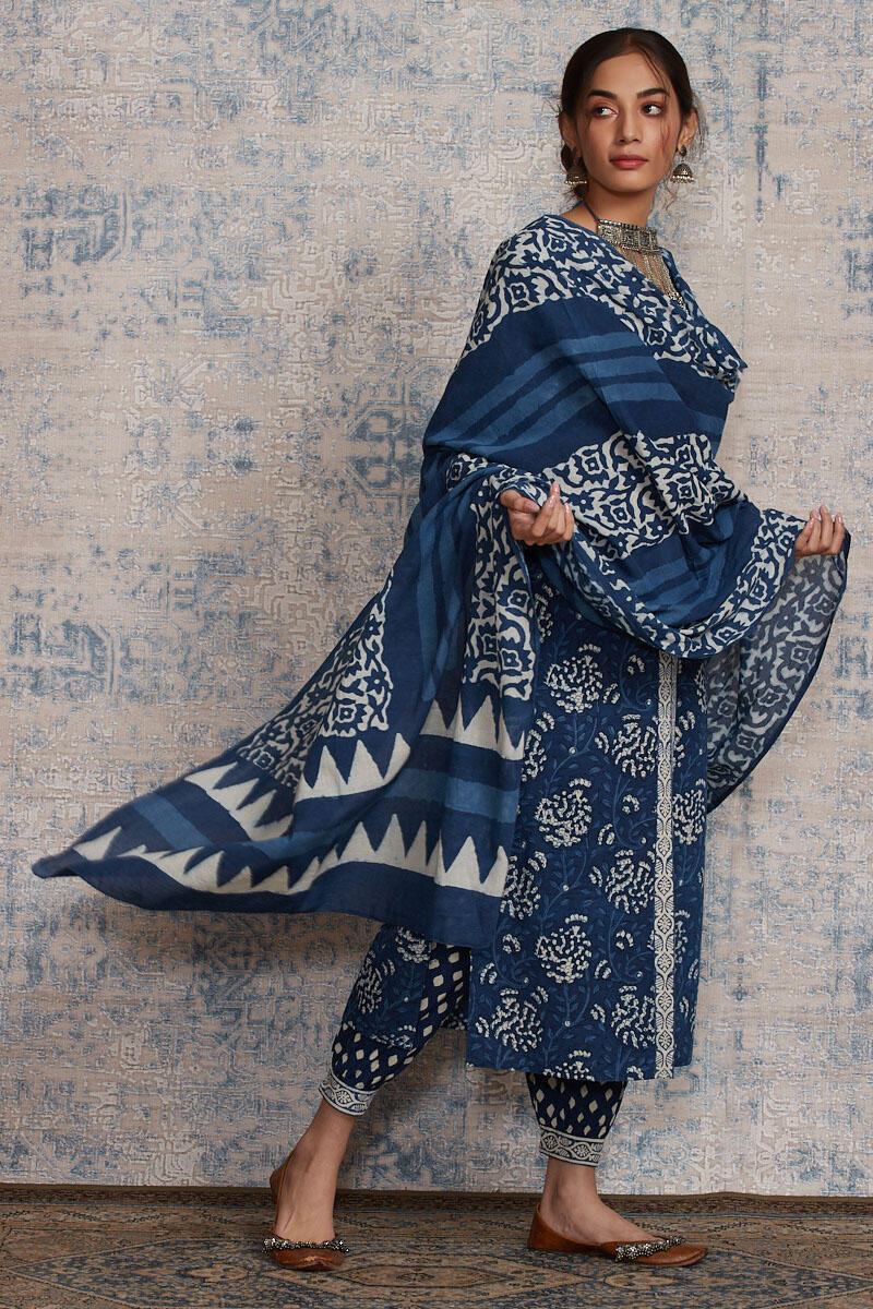 Nurtaj Kashaf Izhaar Pants - Image 4