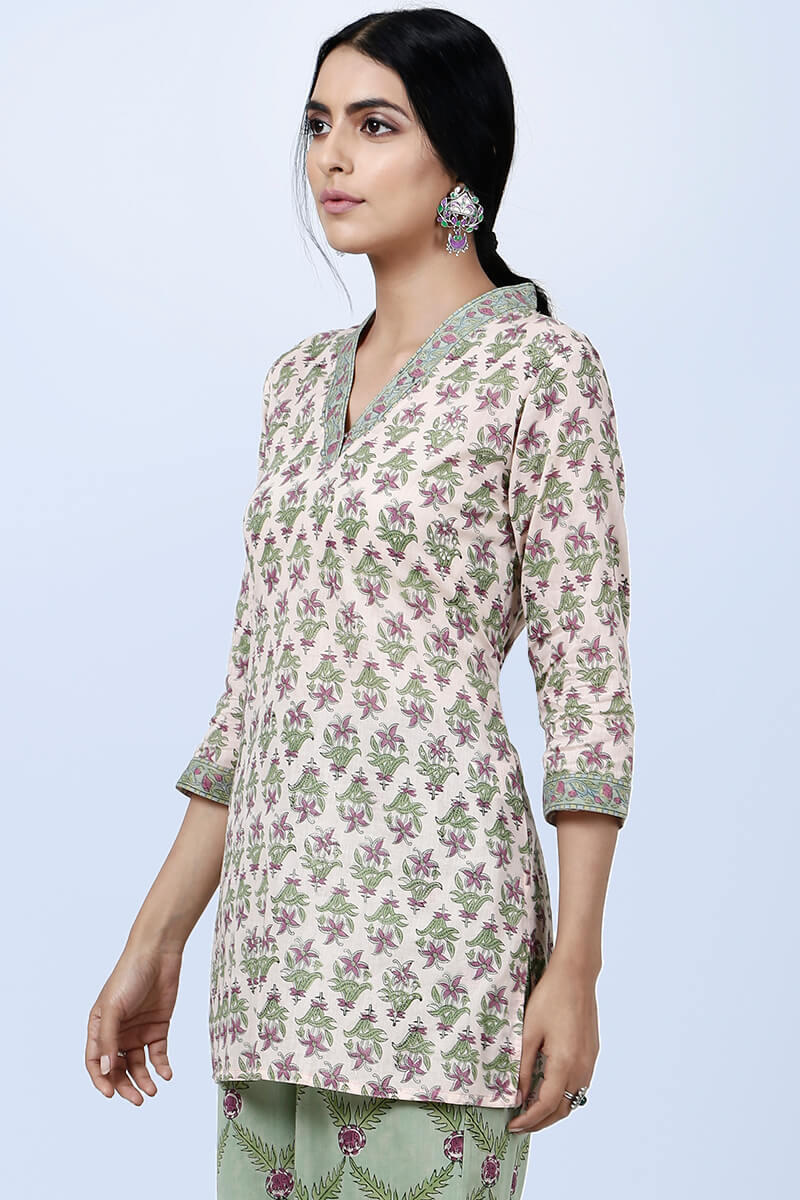 Peach miughal kurti - Image 4