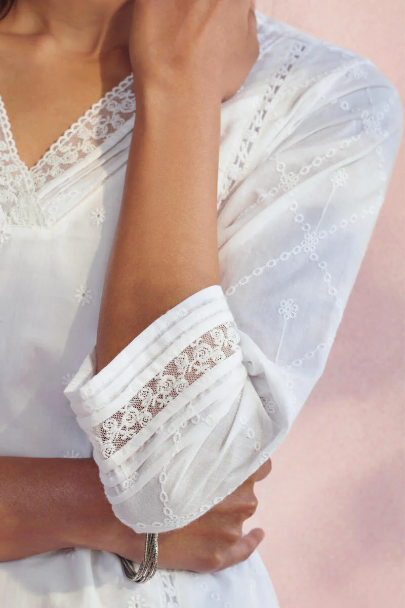 Raahat Aafiyah White Schiffli Kurta - Image 4