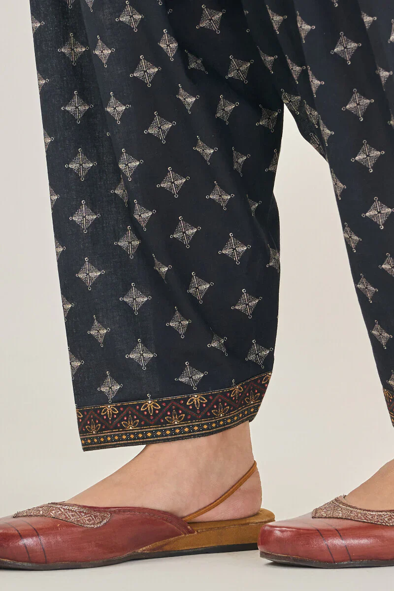 Surplus: Rangrez Aahana Salwar - Image 2