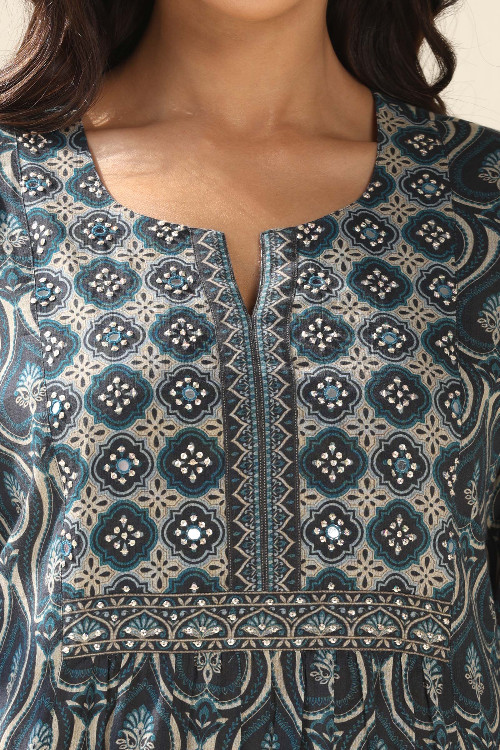 Rangrez Aliza Kurta - Image 4