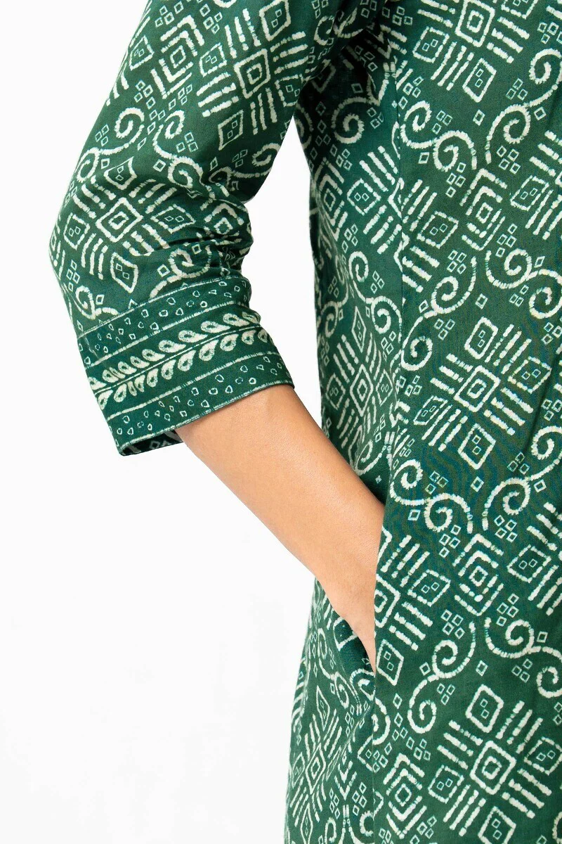 Surplus: Rangrez Jashn Kaftan - Image 4