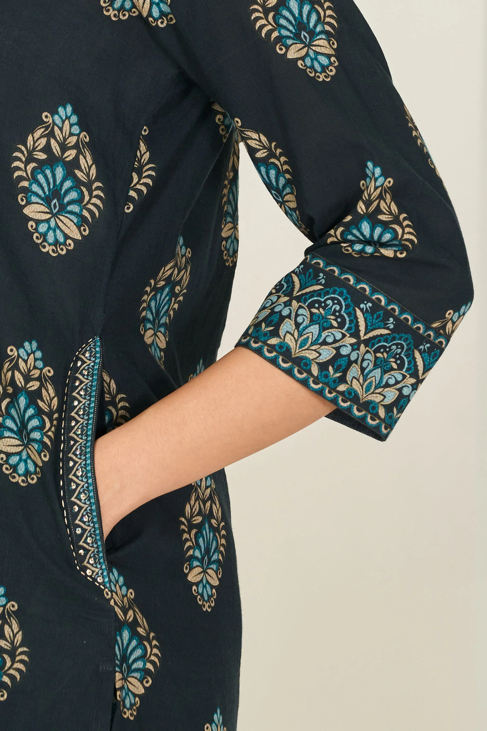 Rangrez Naisha Short Kurta - Image 5