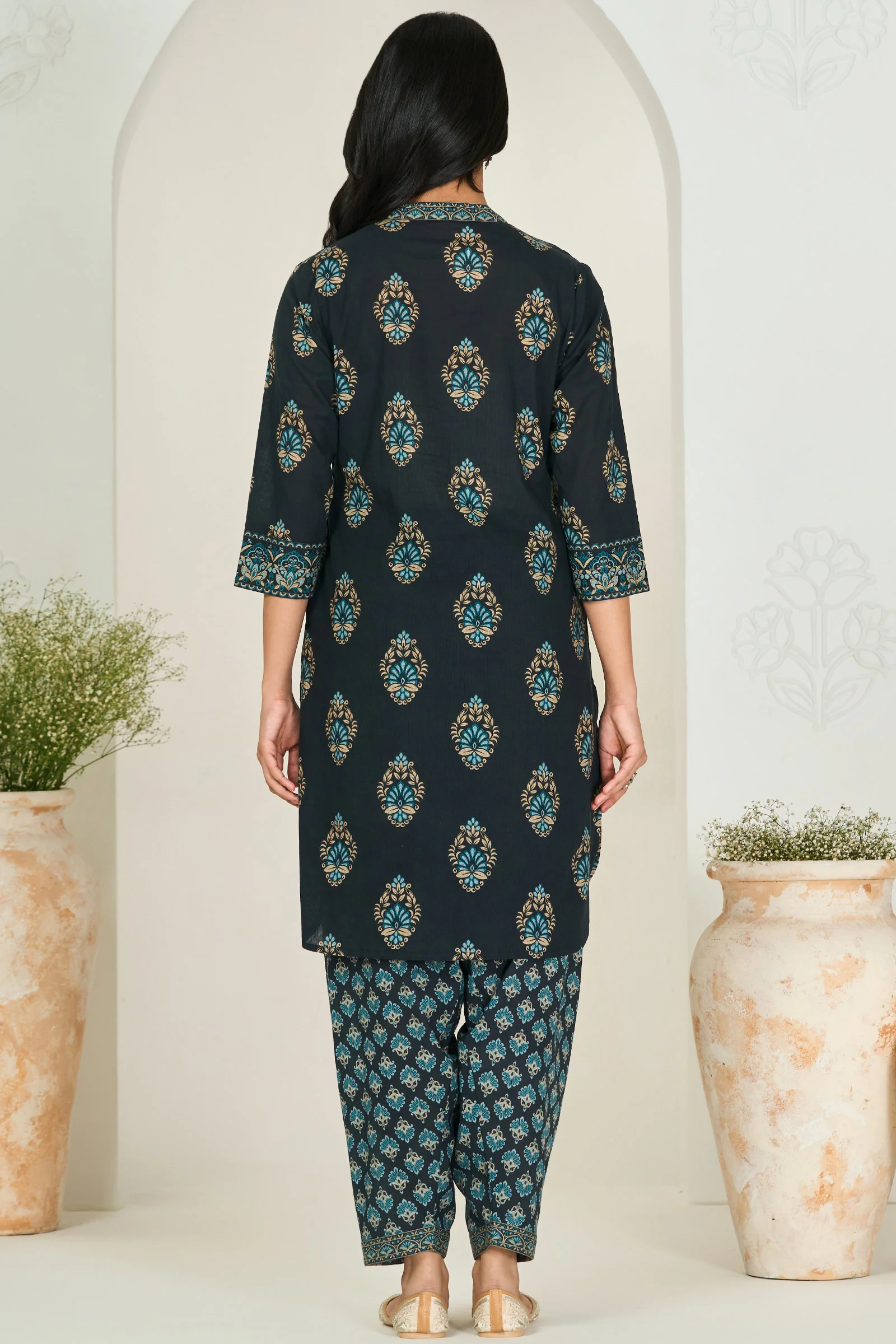 Rangrez Naisha Short Kurta - Image 7