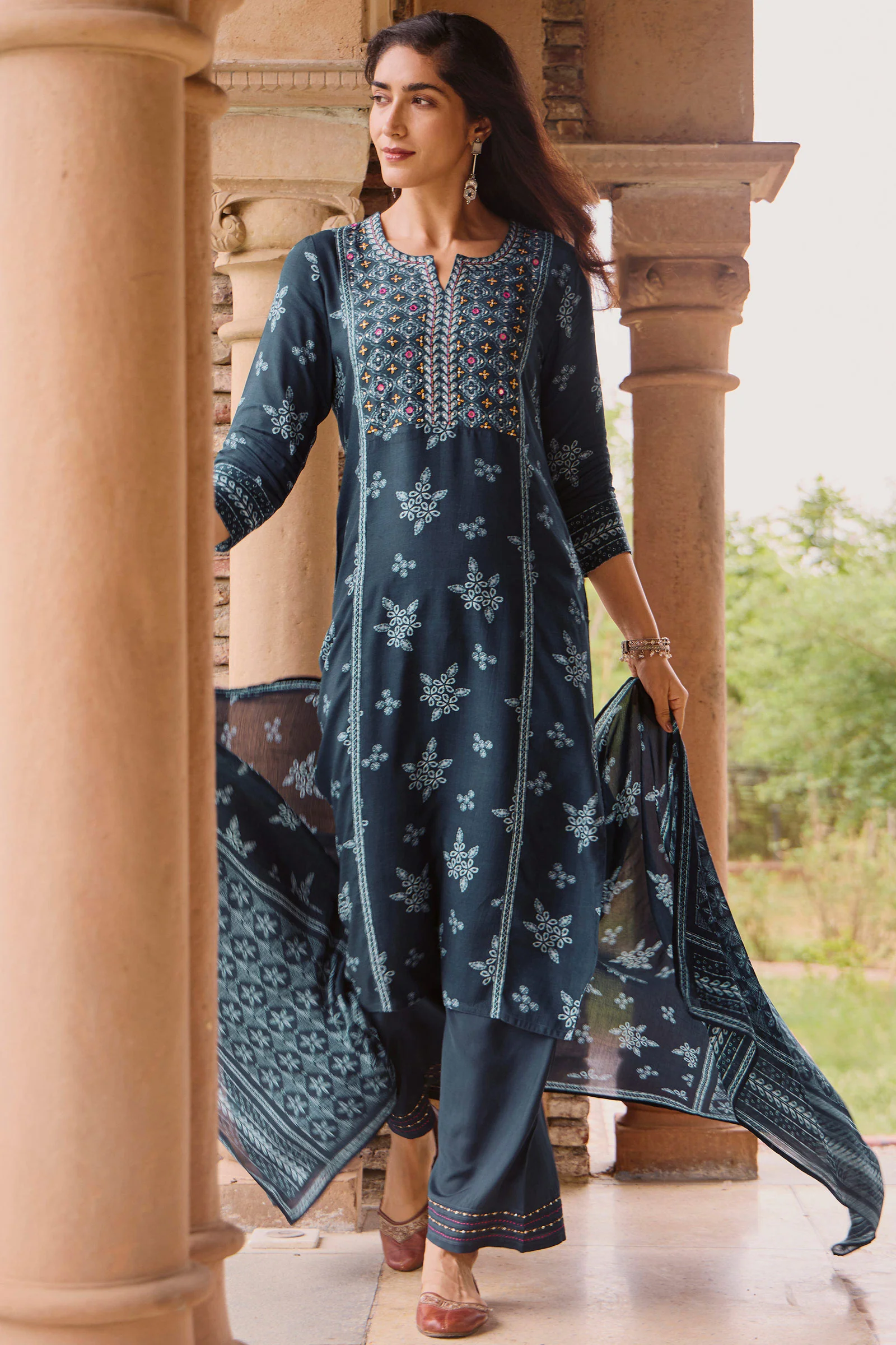 Rangrez Nida Kurta - Image 6