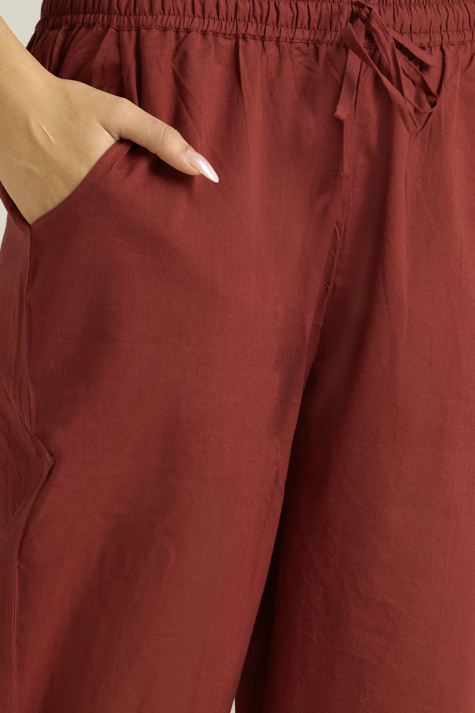 Surplus: Rangrez Shirin Narrow Pants - Image 4