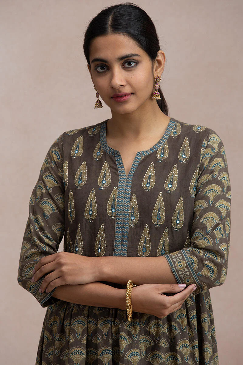 Rehnuma Farah Kurta