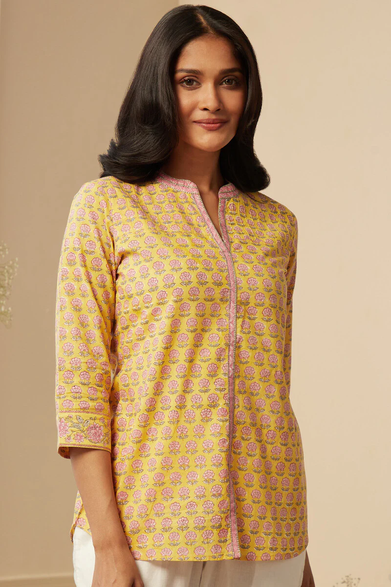 Rosheen Farhat Sanganeri Top