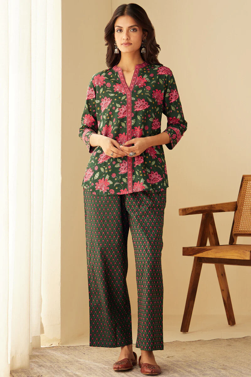 Rosheen Feriha Loungewear Set - Image 3