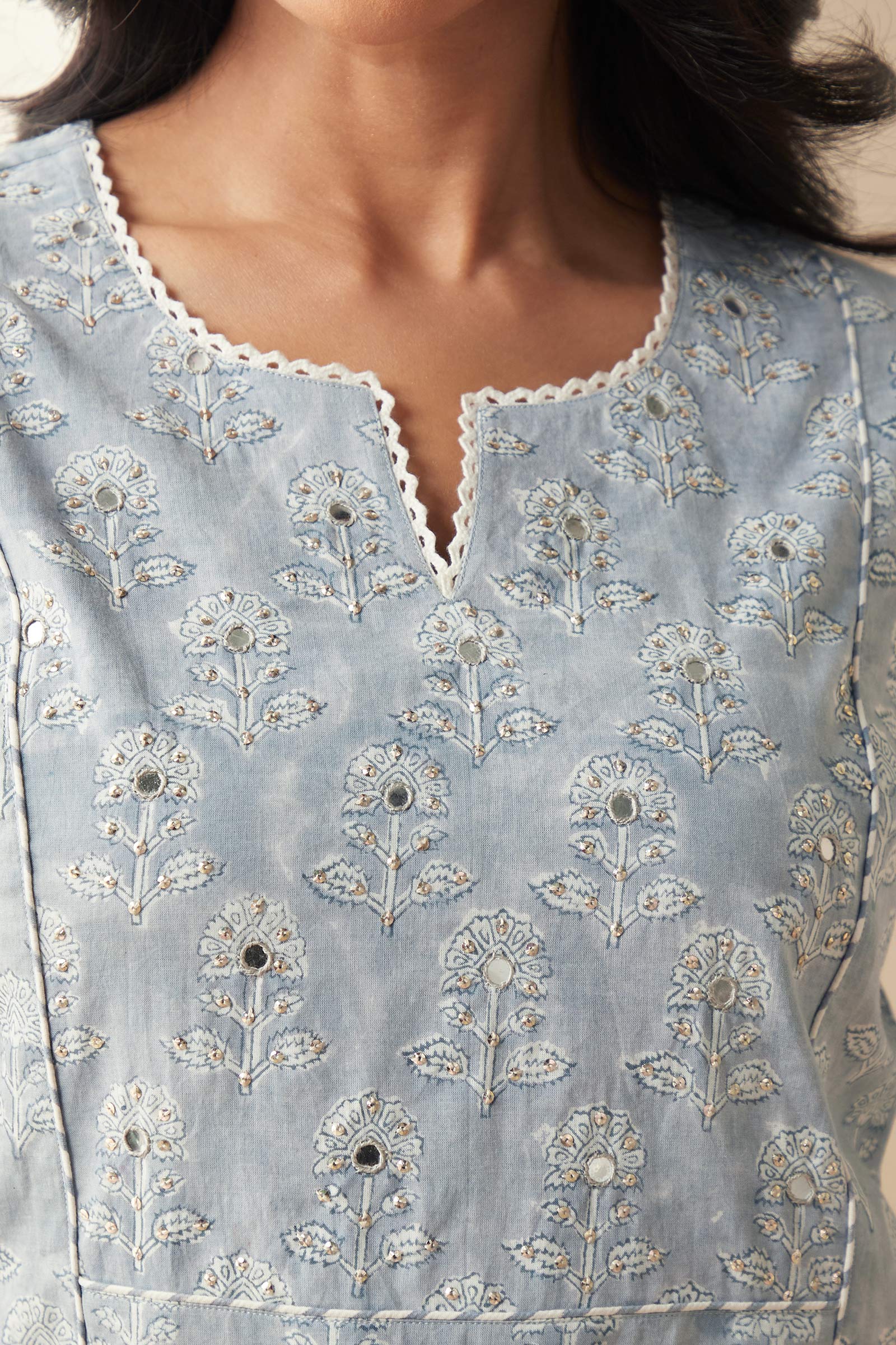 Rosheen Heer Sanganeri Kurta - Image 4