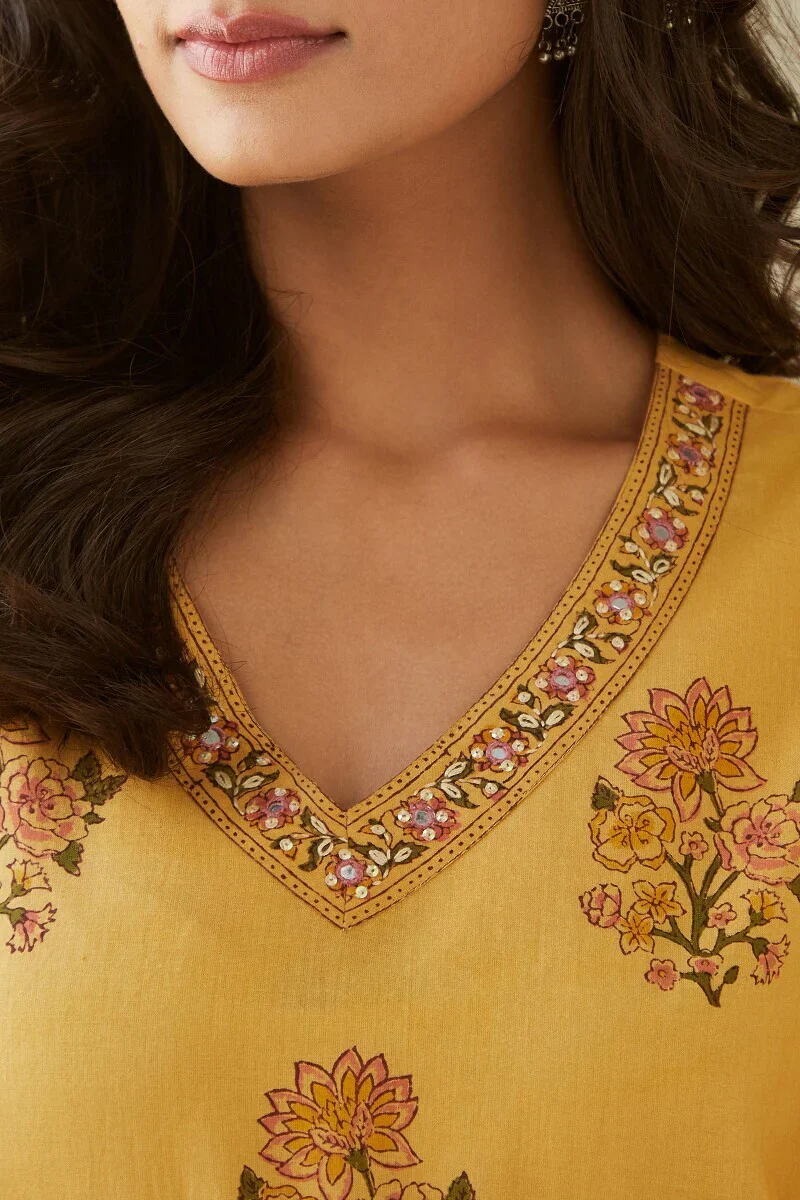 Rosheen Mahi Sanganeri Kurta - Image 5