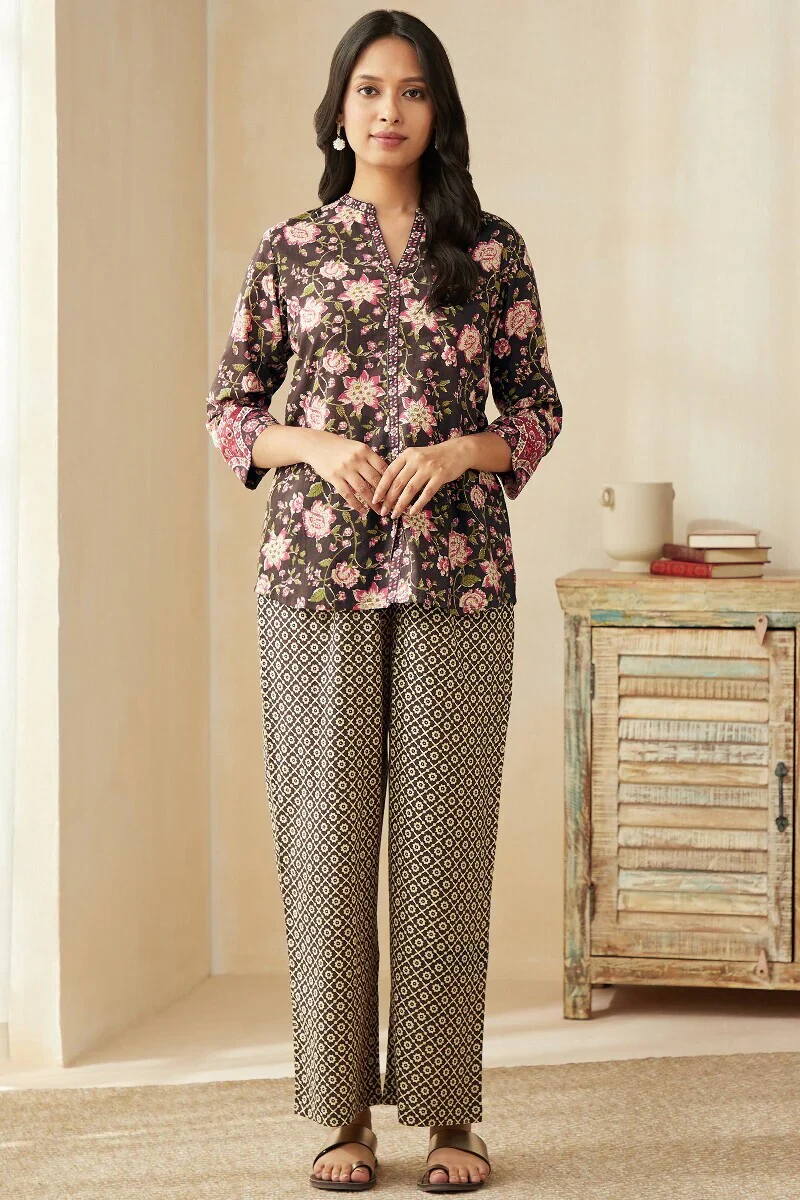 Rosheen Parisa Loungewear Set - Image 3