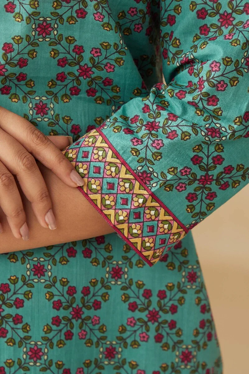 Rosheen Rahat Loungewear Set - Image 4