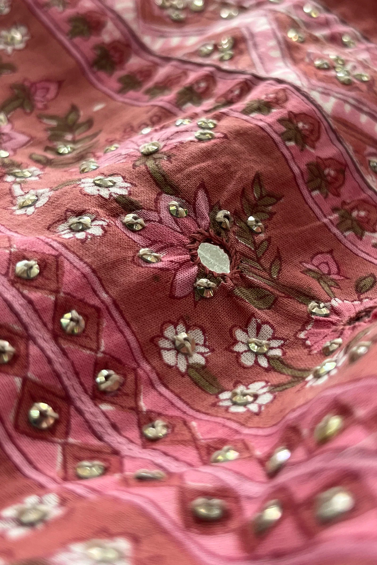 Roz Meher Ada Sanganeri Kurta - Image 3
