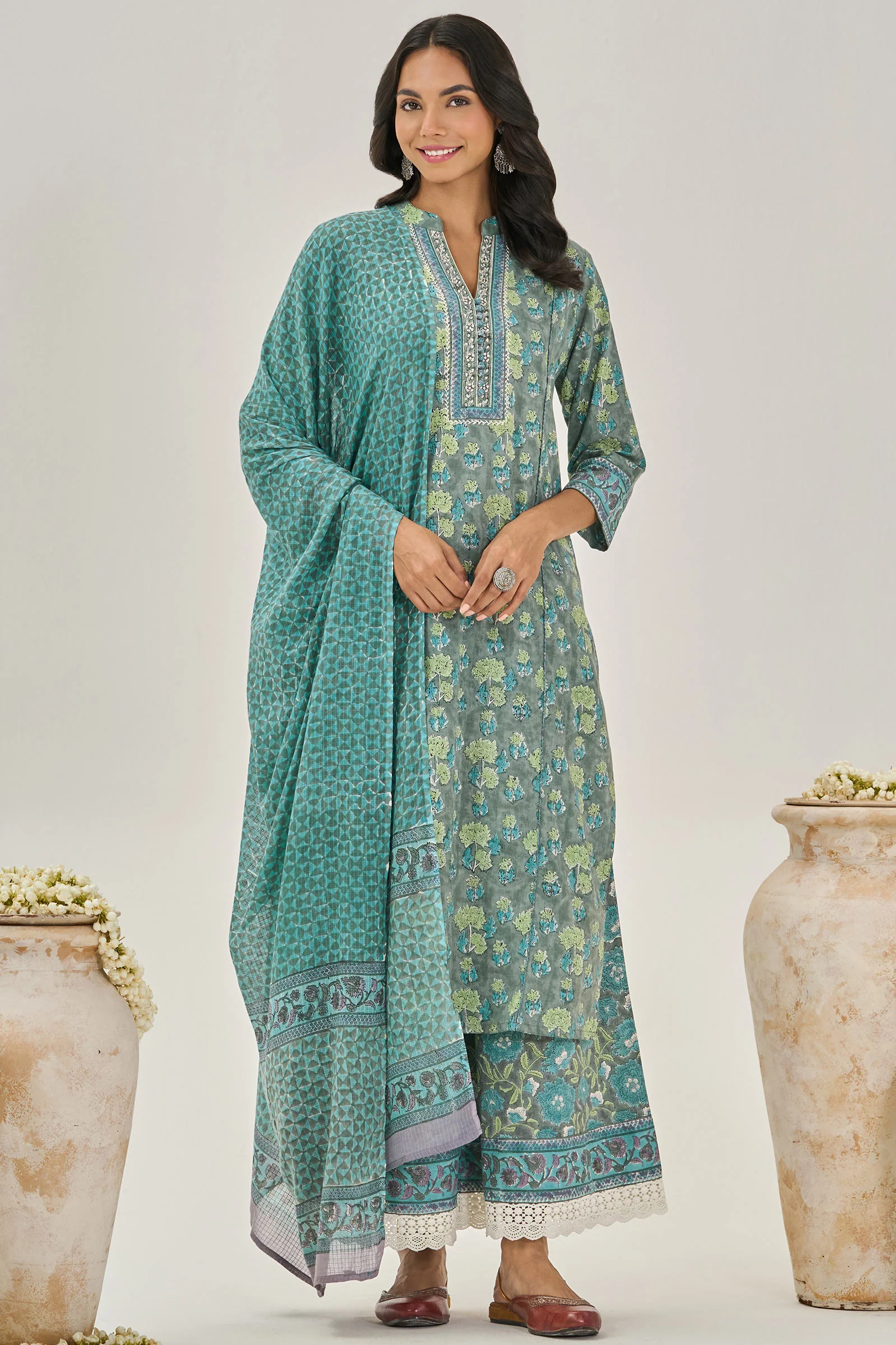 Roz Meher Gulshan Palazzo - Image 3