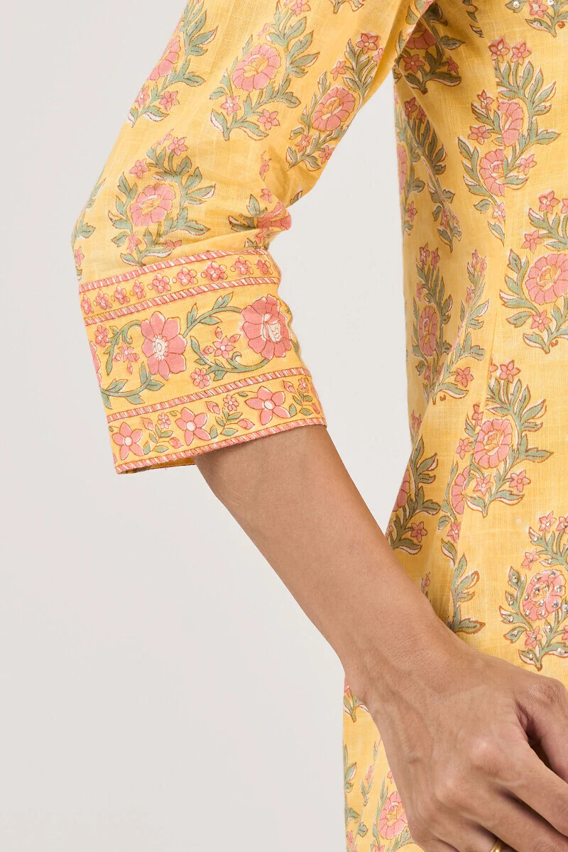 Roz Meher Jahanzeb Sanganeri Kurta - Image 6