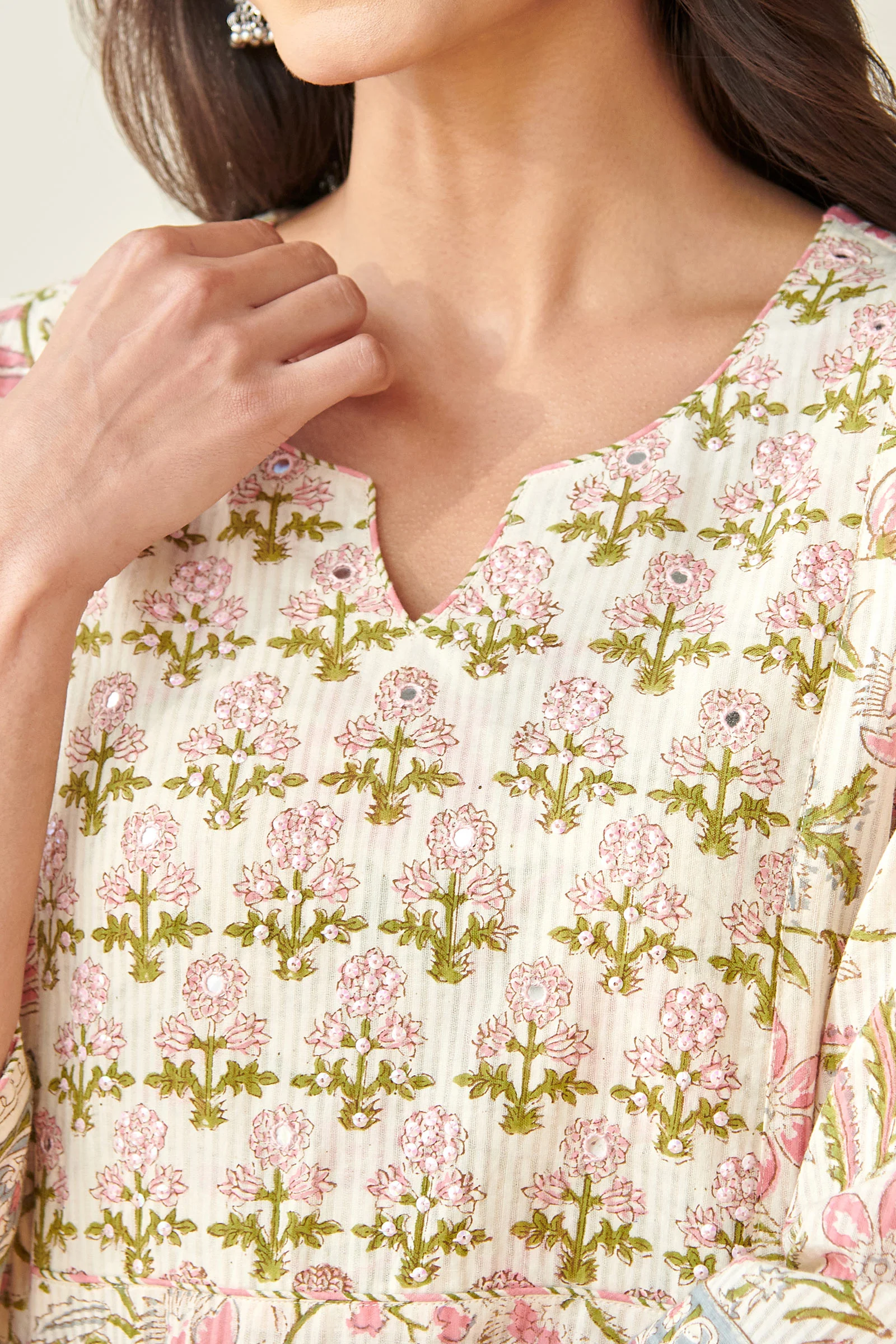 Roz Meher Samaira Kurta - Image 4