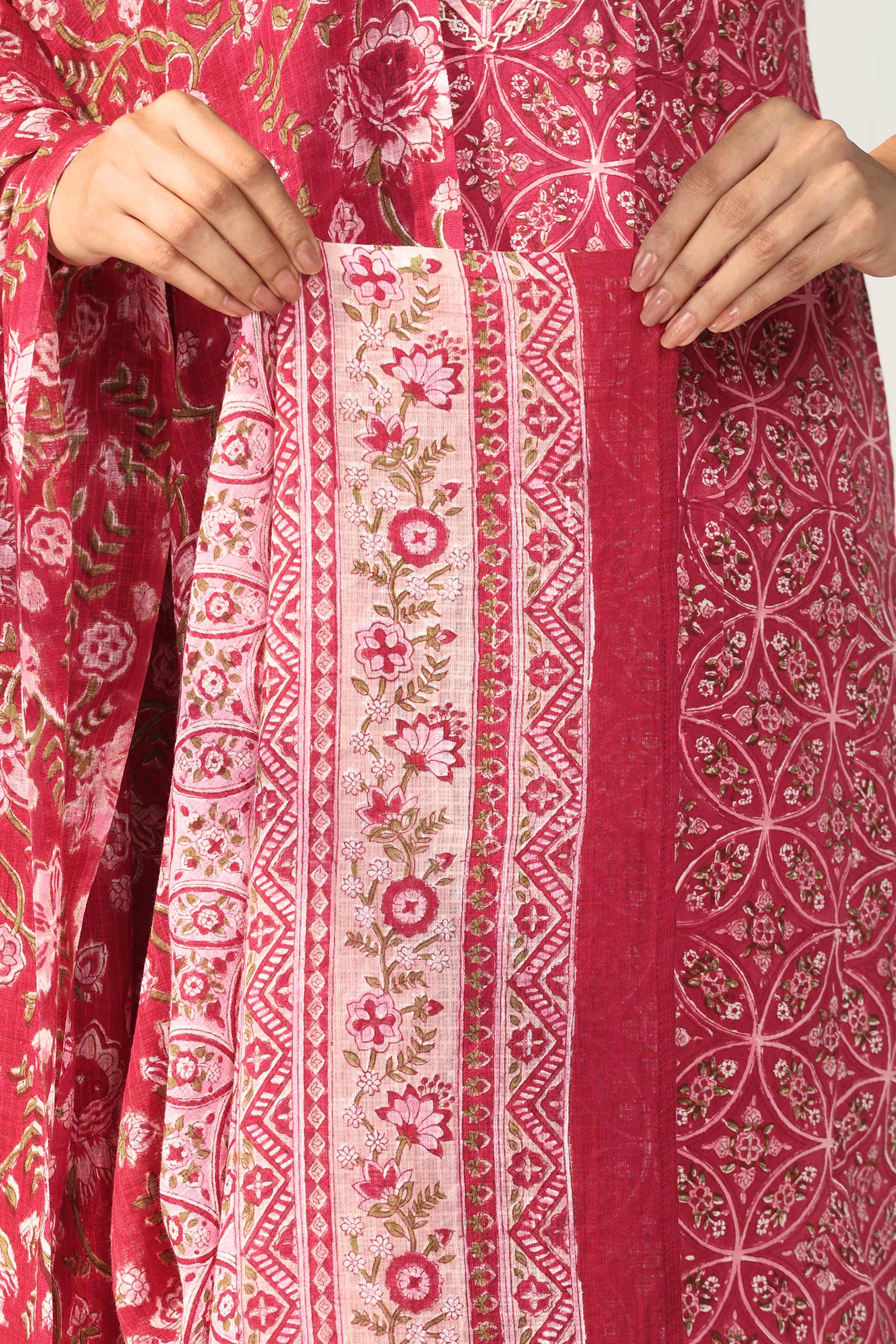 Roz Meher Shaima Sanganeri Dupatta - Image 4