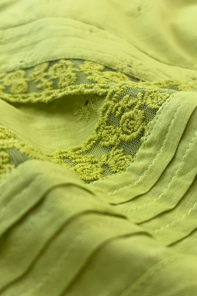 Roza Aafiyah Green Schiffli Kurta - Image 3