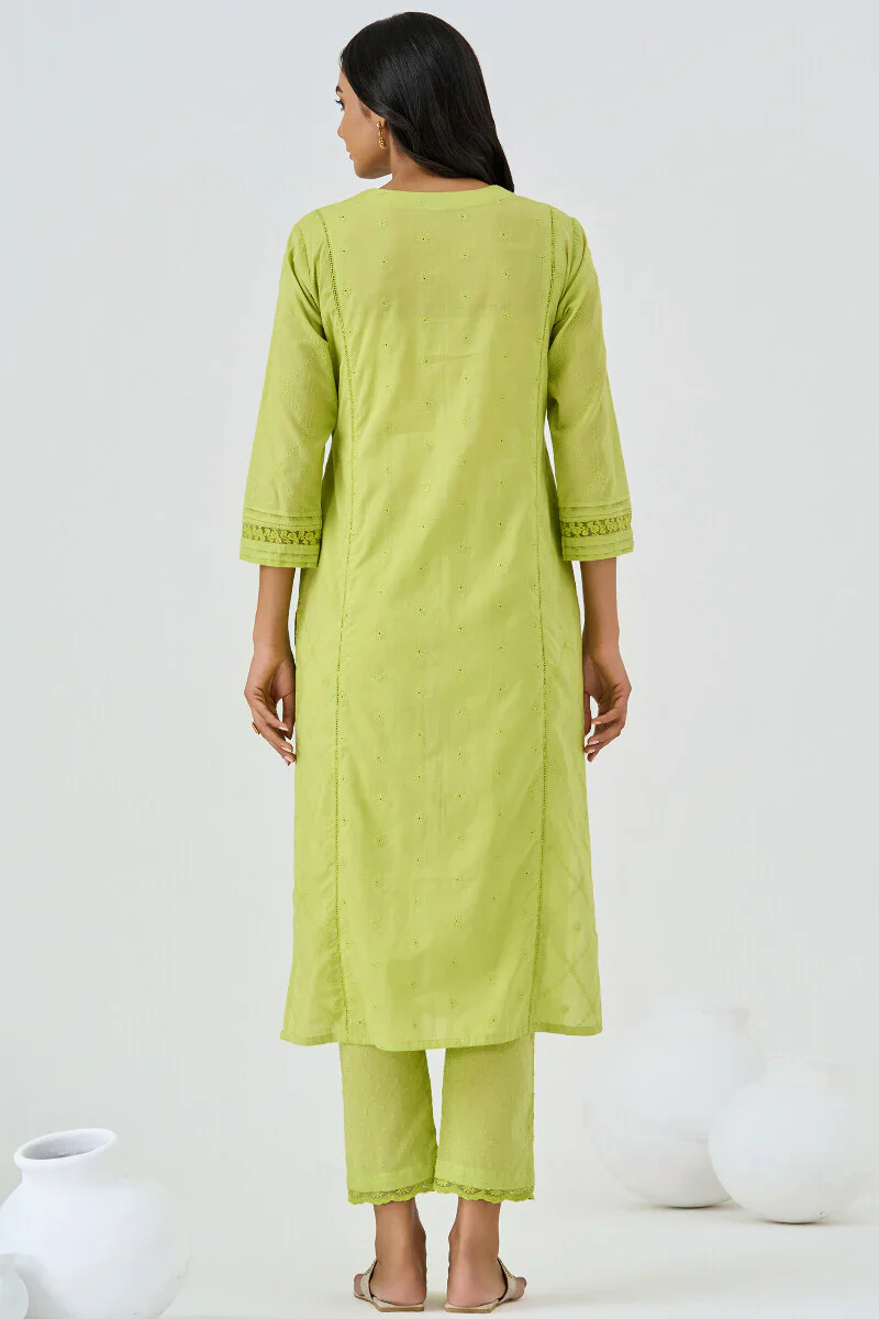 Surplus: Roza Aafiyah Green Schiffli Kurta - Image 8