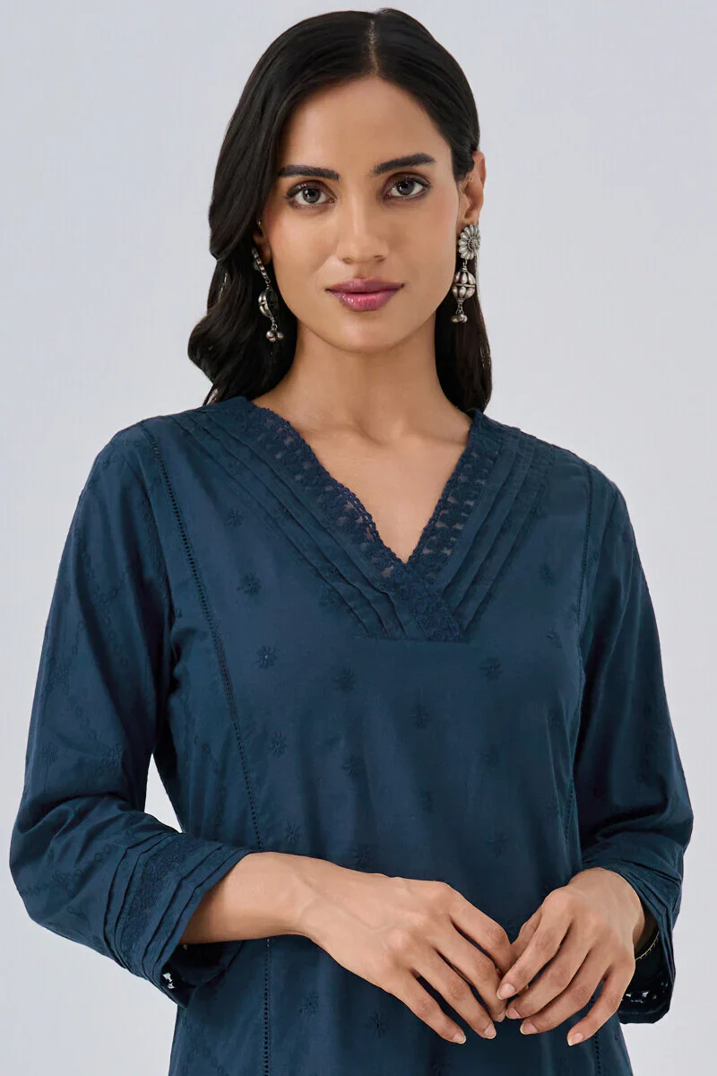 Surplus: Roza Aafiyah Navy Blue Kurta - Image 5