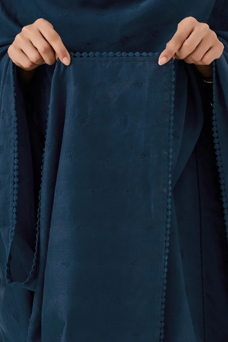Roza Aafiyah Navy Blue Schiffli Dupatta - Image 4