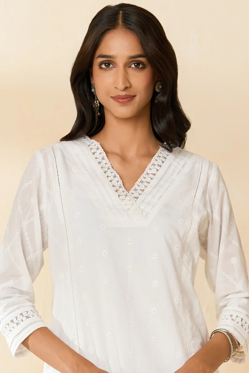 Roza Aafiyah White Schiffli Kurta - Image 5