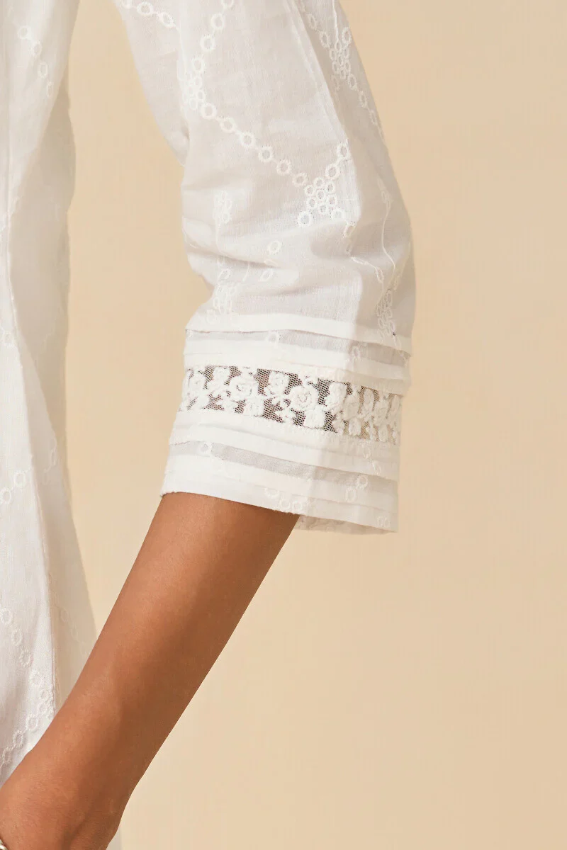 Surplus: Roza Aafiyah White Schiffli Kurta - Image 6