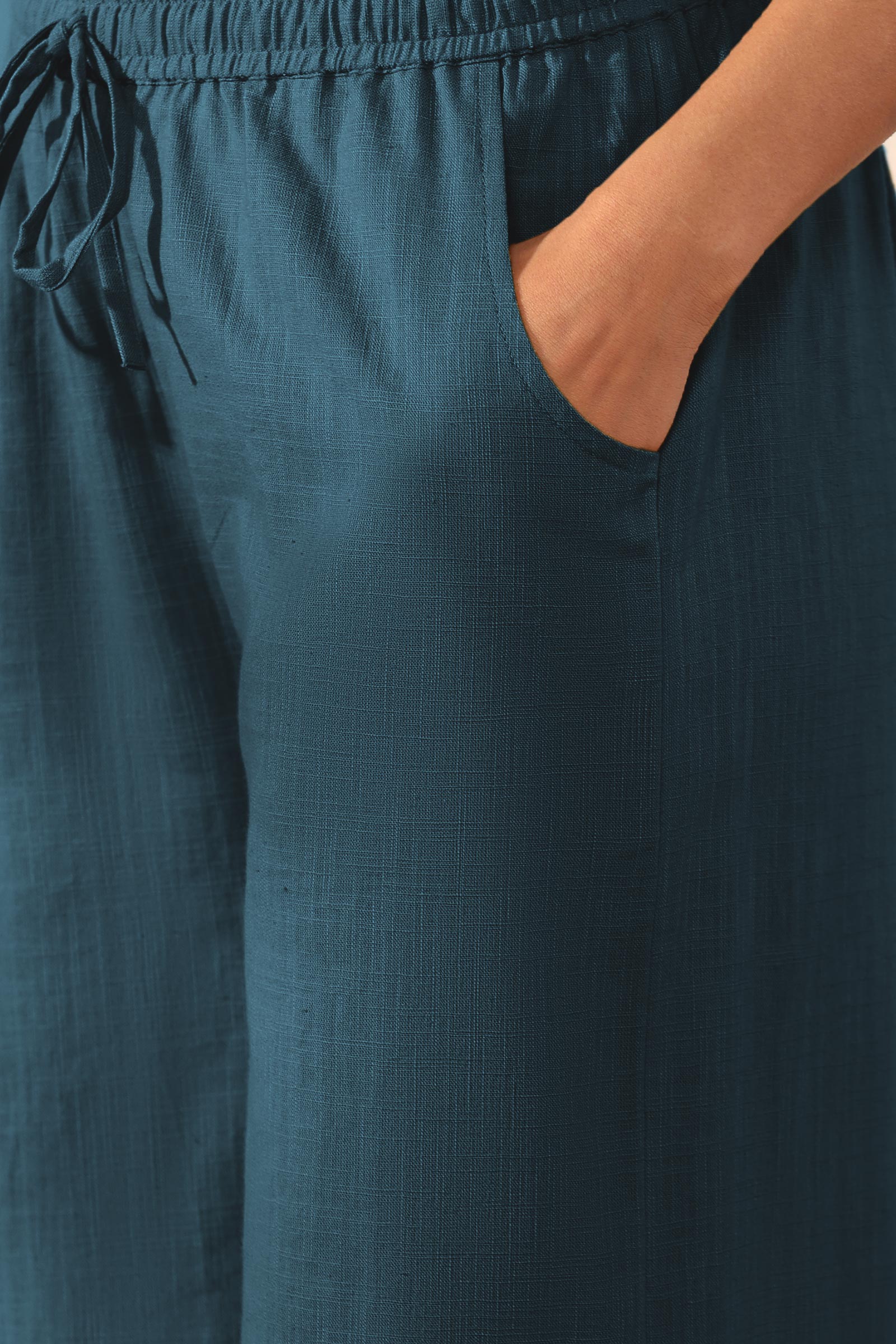 Roza Naaz Navy Blue Farsi - Image 4