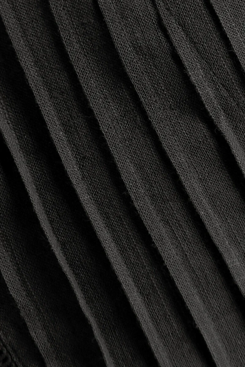 Surplus: Roza Nida Black Kurta - Image 3